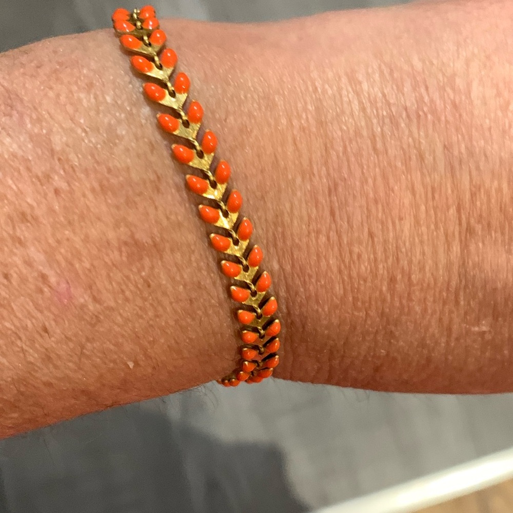 Double sided adjustable length bracelet